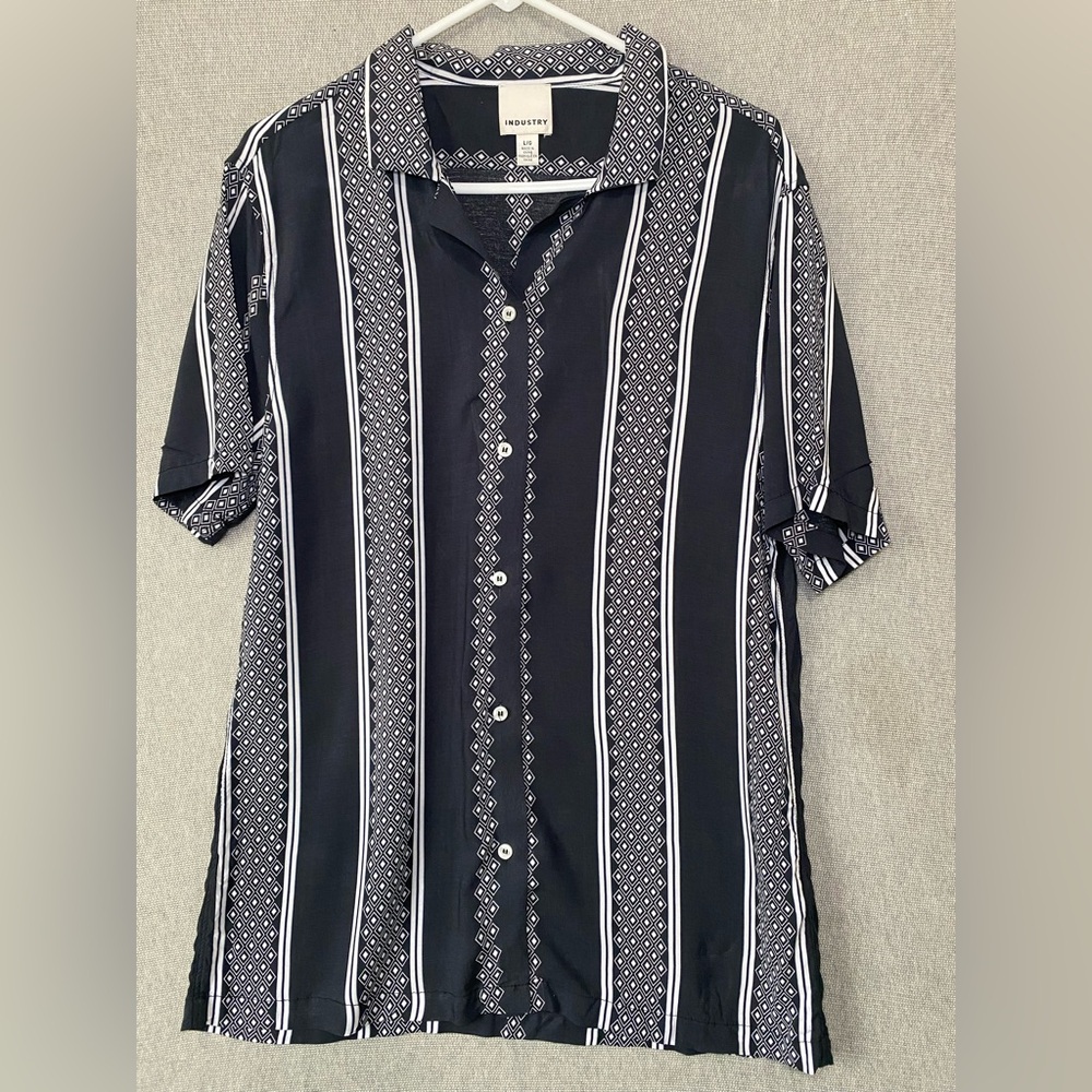 Industry Collared Button Front Navy & White Lines Diamonds Size L